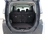 開口部の広いラゲージスペースは、ゴルフバックなどの荷物もラクラク積み込めます。