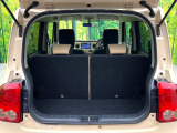 普段のお買い物や通勤、送迎等に十分な荷室スペースを確保しております。セカンドシートを倒すと、大きな荷物の積載も可能です♪