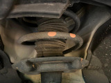 お車を安心してお乗りいただく為には、足回りの定期点検が欠かせません。サービスサポート(有償保証)では無料点検もご提供しており、安心のカーライフをお過ごしいただけるサポート体制が整っています。