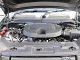 3.0リッター直列6気筒INGENIUMターボチャージドディーゼルエンジン(MHEV)を搭載