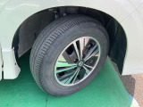 タイヤサイズは195/65R15純正アルミホイール付き!(夏タイヤ装着)冬タイヤ、ホイール注文も承っております☆