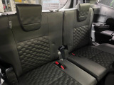 3列目シートはもちろん状態良好☆大人でもゆったりと座って頂けますので、大人数でのお出かけもラクラクです♪ご家族で、気の知れた仲間で、ドライブに行くのが楽しみですね♪
