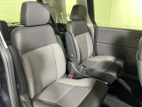 【2列目シート】現車の確認はお電話でも承っております。【セレナ/ヴォクシー/ノア/エスクァイア/ステップワゴン/デリカ/アルファード/ヴェルファイア/RAV4/NBOX/タント】