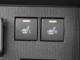 シートの座面と背面を暖めるシートヒーター(運転席・助手席)が装備されています。