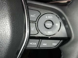 【レーダークルーズコントロール】 前の車との距離をレーダーで測り一定の車間距離に保ってくれます。詳細はスタッフまでお問い合わせください。