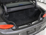 トランク容量は358L。ゴルフバッグもサイズによって2つ積んでいただけます。