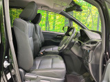 運転席シート廻りは使用感も少なく、良好な状態となっています。丁寧に使われていたことがよくわかりますね。