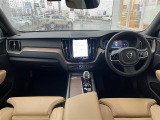 XC60 アルティメット B5 AWD 4WD 本革シート