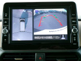 まるで上空から見下ろしているような感じで駐車が楽にできるインテリジェントアラウンドビューモニター!幅寄せが苦手な方でもサイドビューで確認することができますよ♪