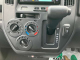 インパネ4速オートマ マニュアルエアコン 4WDセレクトスイッチ