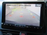 バックガイドモニターで、後方を確認しながら安心して駐車することができます。運転初心者も熟練者も必須の機能ですよ!