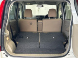 普段のお買い物や通勤、送迎等に十分な荷室スペースを確保しております。セカンドシートを倒すと、大きな荷物の積載も可能です♪