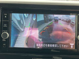 左サイドカメラとフロントカメラ運転席から死角となりやすい車両左前部分や前方部分もバッチリ見えます♪