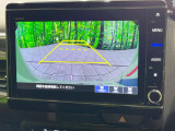 【バックカメラ】駐車時に後方がリアルタイム映像で確認できます。大型商業施設や立体駐車場での駐車時や、夜間のバック時に大活躍!運転スキルに関わらず、今や必須となった装備のひとつです!