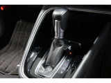 扱いやすい位置に配置されたフロアオートマチックです☆CVTを採用で滑らかでスムーズな走りが楽しめますよ♪