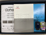 スマートキーは鍵をバッグに入れたままでもドアロックの開閉やエンジンのON・OFFができます。夜間や雨の日も鍵を探さなくて良いので便利です。