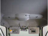天井にはスリムサーキュレーター装備☆空気を循環してくれるので後席も快適に過ごして頂けます。