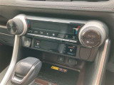 オートエアコン。シートヒーター