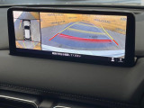 【360&deg;ビューモニター】専用のカメラにより、上から見下ろしたような視点で360度クルマの周囲を確認することができます☆死角部分も確認しやすく、狭い場所での切り返しや駐車もスムーズに行えます。