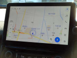 ディスプレイオーディオを装備。スマホとクルマをつなぐことで、これまでのナビに加えて、いろんなサービスが楽しめます。