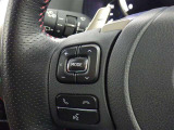 ステアリングスイッチ装備!運転しながら手元でオーディオの操作などができます。