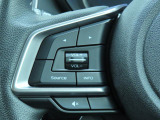 ■オーディオやナビゲーションを操作する為のリモコン装備。各種スイッチが集約されており、走行中でもハンドルから手を放さずに安全に操作できますので、事故防止に繋がります。