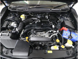 スバルと言えば水平対向エンジン。車体の低い位置に搭載されているため、衝突時にはエンジンルーム下部に潜り込み、室内の乗員の安全性向上に寄与します。