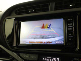 バックガイドモニターで、後方を確認しながら安心して駐車することができます。運転初心者も熟練者も必須の機能ですよ!