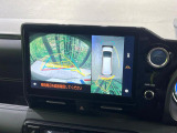 【パノラミックビューモニター】専用のカメラにより、上から見下ろしたような視点で360度クルマの周囲を確認することができます☆死角部分も確認しやすく、狭い場所での切り返しや駐車もスムーズに行えます。