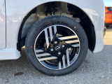 アルミホイール装着しております。