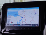 【ナビ】ナビ付いてます。初めての旅先やドライブでも安心して目的地まで案内してくれます。お近くのスズキ自販島根までお越しください。