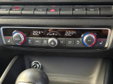 Audi正規ディーラーが高品質をお約束。高度な訓練と教育を受けたAudi選任メカニックが、100項目に及ぶ精密な点検を実施します。全てをクリヤしたAudi車だけがあなたのお手元に。