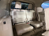 3列目シートはもちろん状態良好☆大人でもゆったりと座って頂けますので、大人数でのお出かけもラクラクです♪ご家族で、気の知れた仲間で、ドライブに行くのが楽しみですね♪