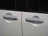 ☆車内の隅々まで徹底クリーニング!目に見えない汚れも落とします!除菌ウイルス除去・消臭でお子様にも安心!