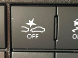 【スマートアシスト】走行中に前方の車両等を認識し、衝突しそうな時は警報とブレーキで衝突回避と被害軽減をアシスト。より安全にドライブをお楽しみいただけます。