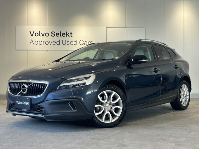 V40クロスカントリー D4 サマム ディーゼル 