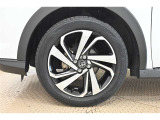 【アルミホイール】純正なので車に似合うデザインになっていますね。スタッドレスタイヤもご相談下さい。