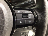 クルーズコントロールを装備しています。高速道路などで一定の速度で走ってくれるので運転が楽ですよ!速度を設定できますので、スピードの出しすぎにも注意できます。