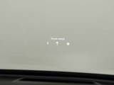 ヘッドアップディスプレイ装備車なので目線を移すことなく目的地まで誘導してくれます。