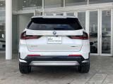 BMWエフィシエントライトウェイト 適切な素材を適切な部位にをコンセプトに基づき設定された軽量構造で重量の軽減し剛性を高め、卓越した俊敏性を可能にします。