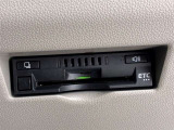 付いているクルマも増えましたが、U-Carではまだまだ付いていればラッキーなETCです。高速道路の料金をお得にするための、便利な装備です。セットアップ後、すぐに利用可能です。