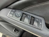 快適なショールームにて、お車選びのお手伝いから、ご購入後の整備待ちまで、ご対応致します。