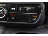運転席・助手席に2段階の温度調整があるシートヒーターを装備。寒い朝、車に乗り込んですぐにシートヒーターをオン!温かさが広がり、冷たい朝も快適に始まります♪