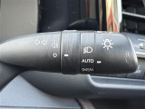 【オートライト(AUTO)】外の明るさをシステムが感知して、自動でヘッドライトが点灯します!ヘッドライトをつけ忘れを防ぐ便利機能です。