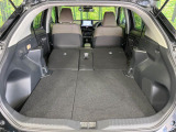 後席を格納すると、これだけの広さが!シーンに合わせたシートアレンジで、大きな荷物も積むことが出来ます♪