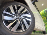【純正14インチアルミホイール】外観にマッチした純正アルミホイールを装着しております。各種社外アルミホイールや、スタッドレスタイヤも取扱いしております。是非ご相談ください♪