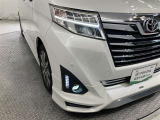 消費電力も少なく寿命も長いのがLEDの特徴。HIDのような点灯のタイムラグもなくパッと明るくなるのも特徴のひとつです。