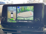 【アラウンドビューモニター】専用のカメラにより、上から見下ろしたような視点で360度クルマの周囲を確認することができます☆死角部分も確認しやすく、狭い場所での切り返しや駐車もスムーズに行えます。