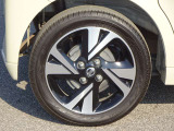 【タイヤ】 【純正15インチアルミホイール】《165/55R15》専用のアルミなのでお車のイメージぴったりですね!