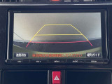 狭い駐車場や立体駐車場などもリアルに映るバックガイドモニター付でラクラク駐車♪
